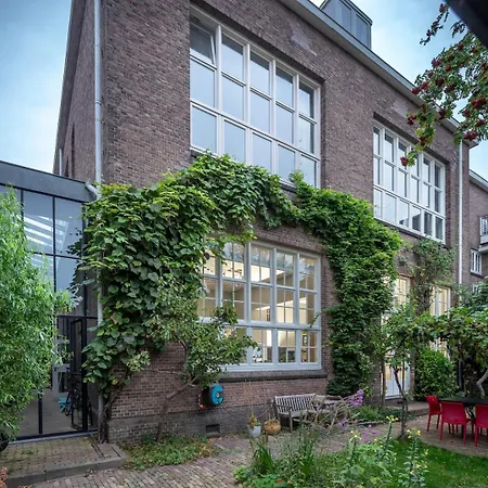 Villa Incredible Historic Schoolbuilding Near Amsterdam Enkhuizen